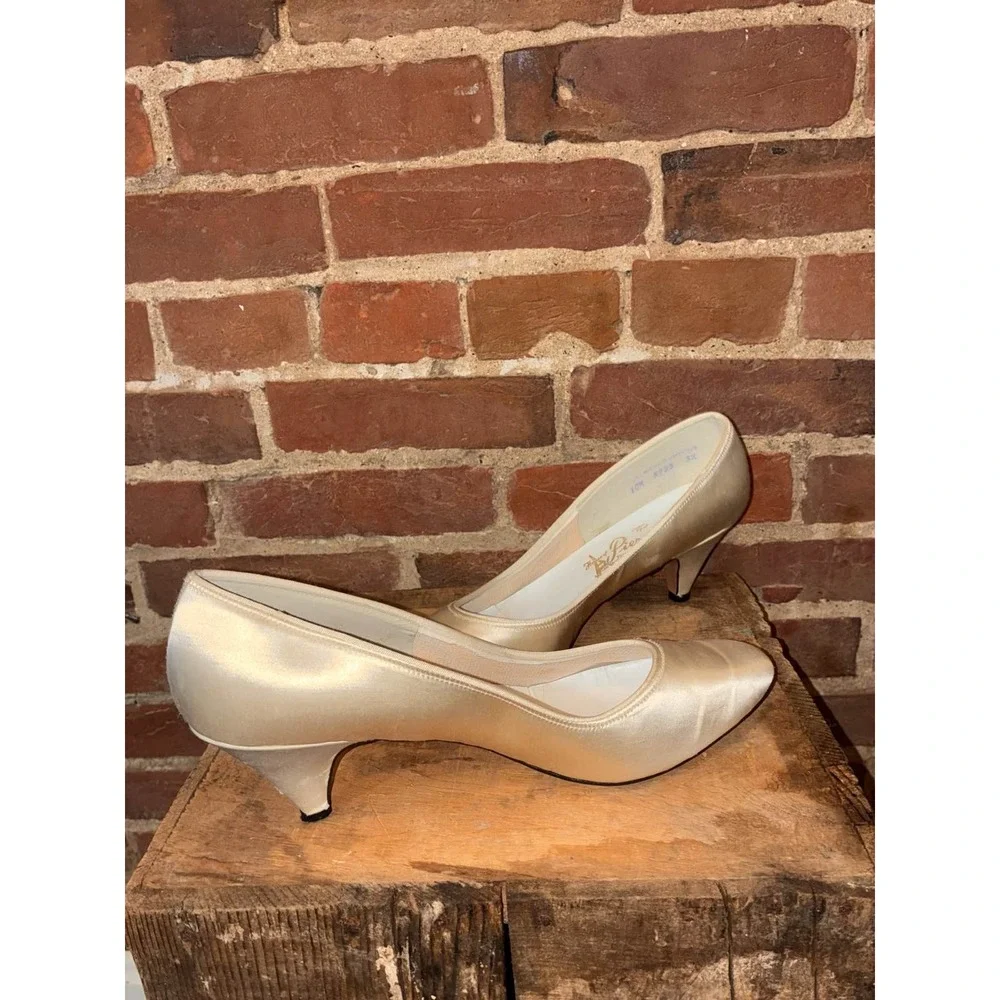 Dolce By‎ Pierre Gold Satin Kitten Heel Pumps Womens Shoes